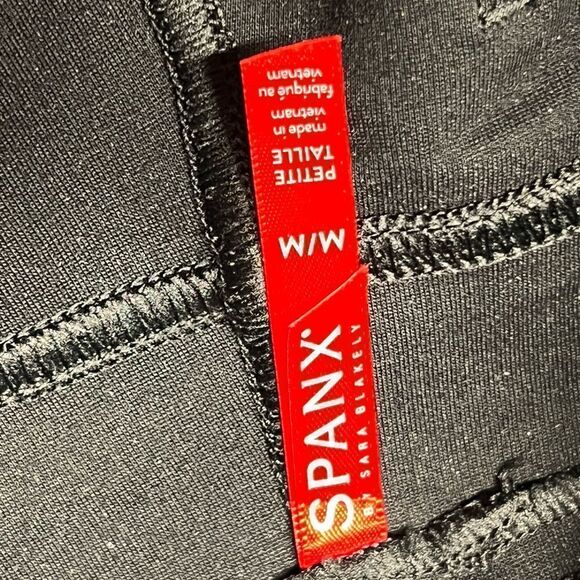 NWT Spanx The Perfect 4 Pocket Ankle Pant Black Sz M Petite - Picture 9 of 10